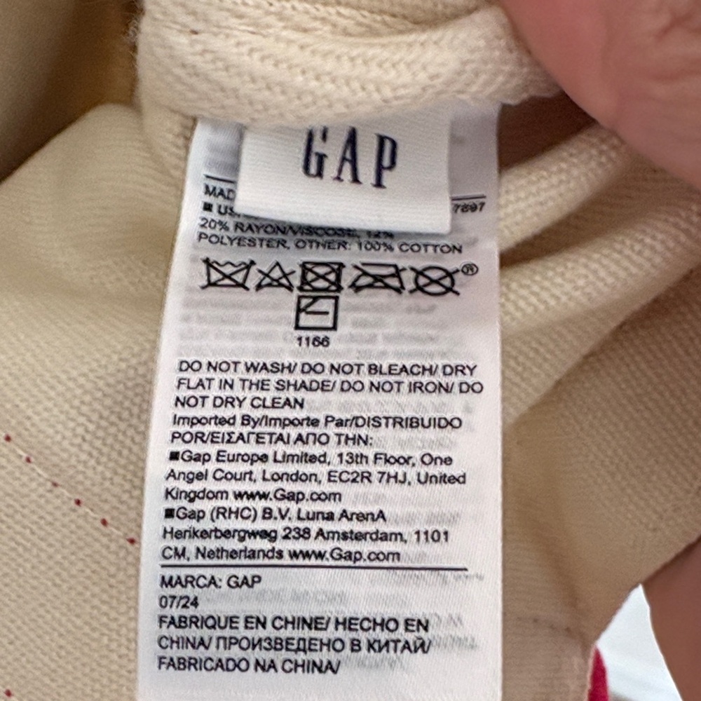 GAP Two-Tone Canvas Tote in Cream and Red - Picture 5 of 7